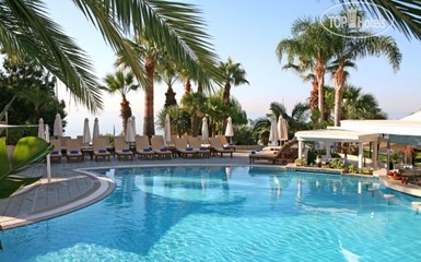 Mediterranean Beach Hotel - Неплохое место